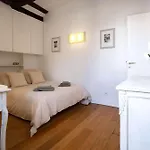 Luxury Top Floor 2Br With Paris Rooftop Views