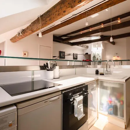 Luxury Floor 2br With Rooftop Views * Parigi