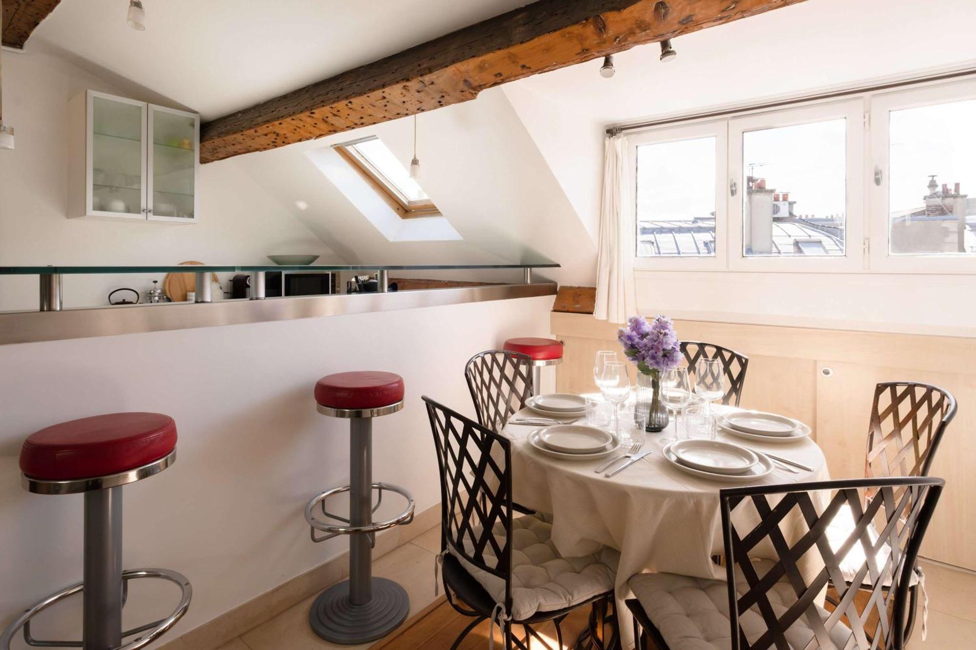 Luxury Floor 2br With Rooftop Views